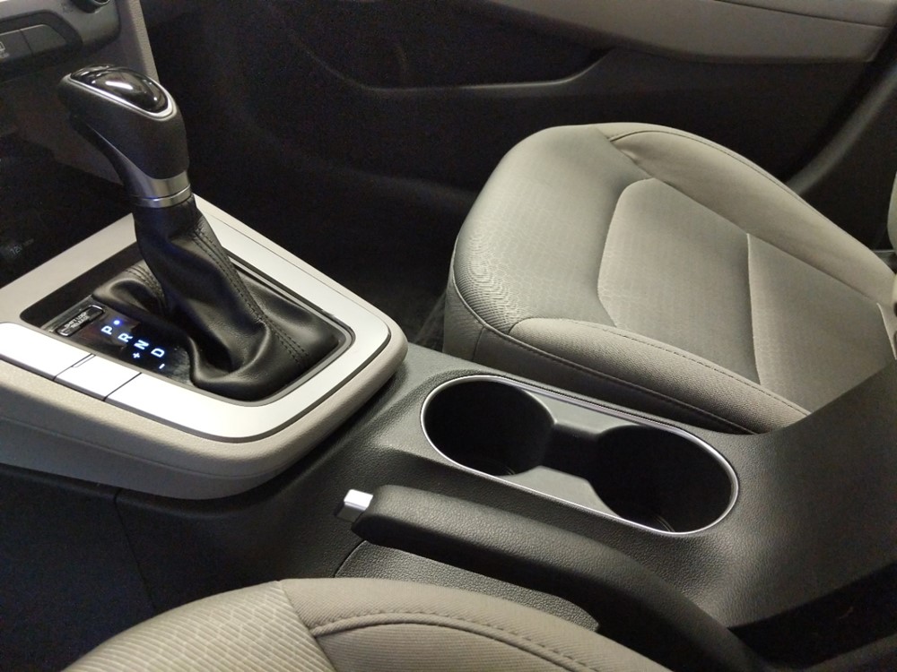 2018 Hyundai Elantra - Center Console/Cup Holders