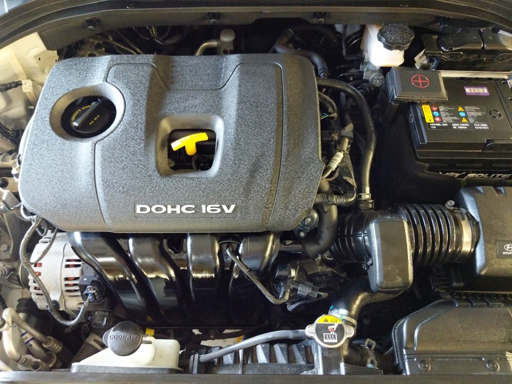 2018 Hyundai Elantra - Engine