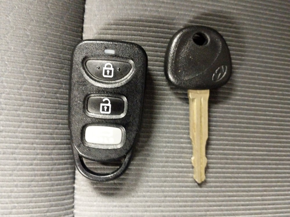 2018 Hyundai Elantra - Keys