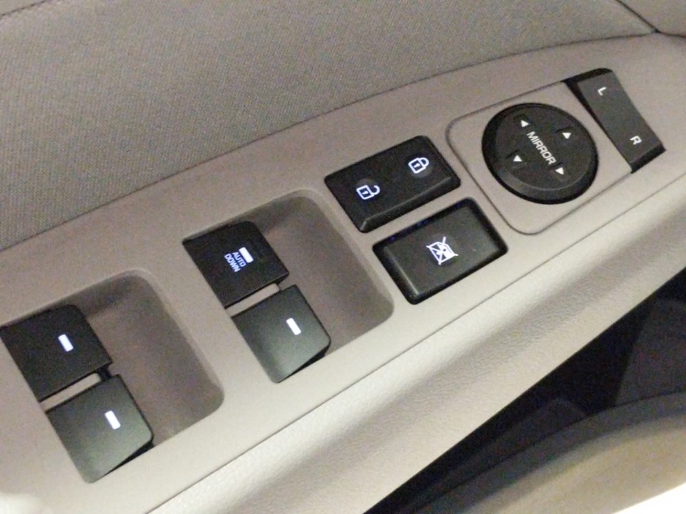 2018 Hyundai Elantra - Driver Power Windows/Lock Control