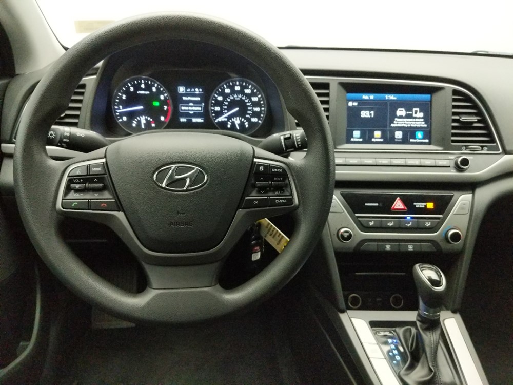 2018 Hyundai Elantra - Driver Dash