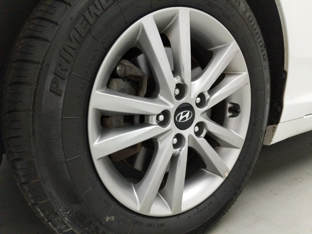 2017 Hyundai Sonata - Wheel