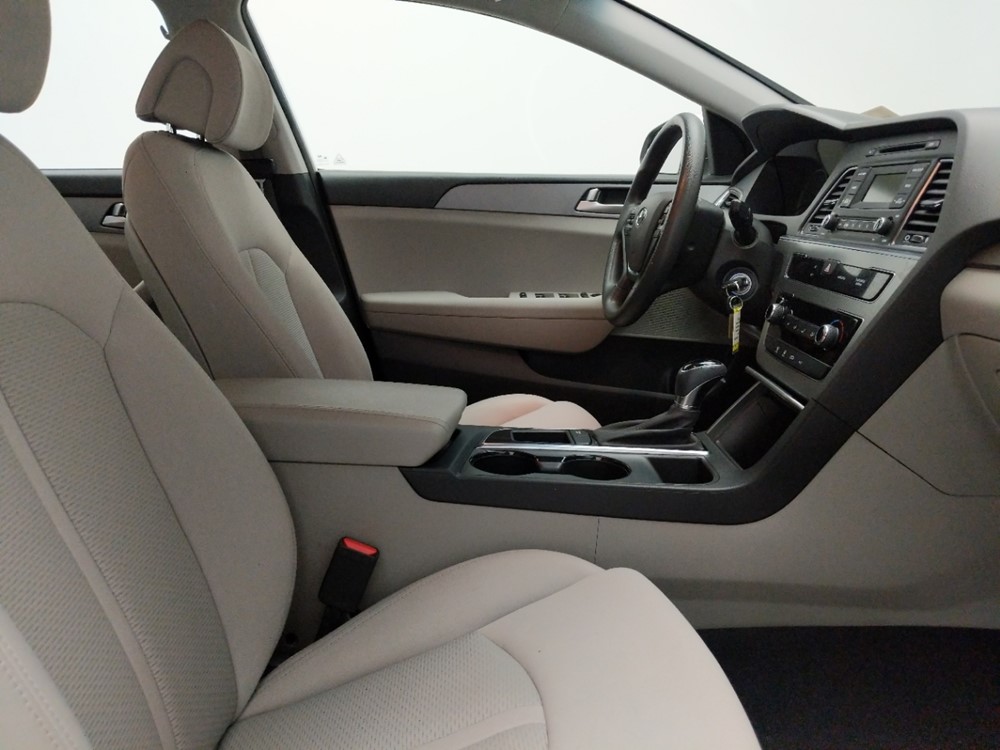 2017 Hyundai Sonata - Passenger Front Seat