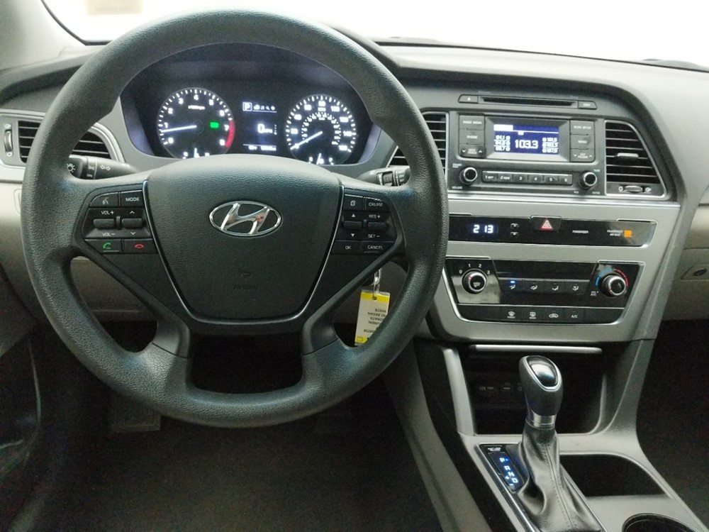 2017 Hyundai Sonata - Driver Dash