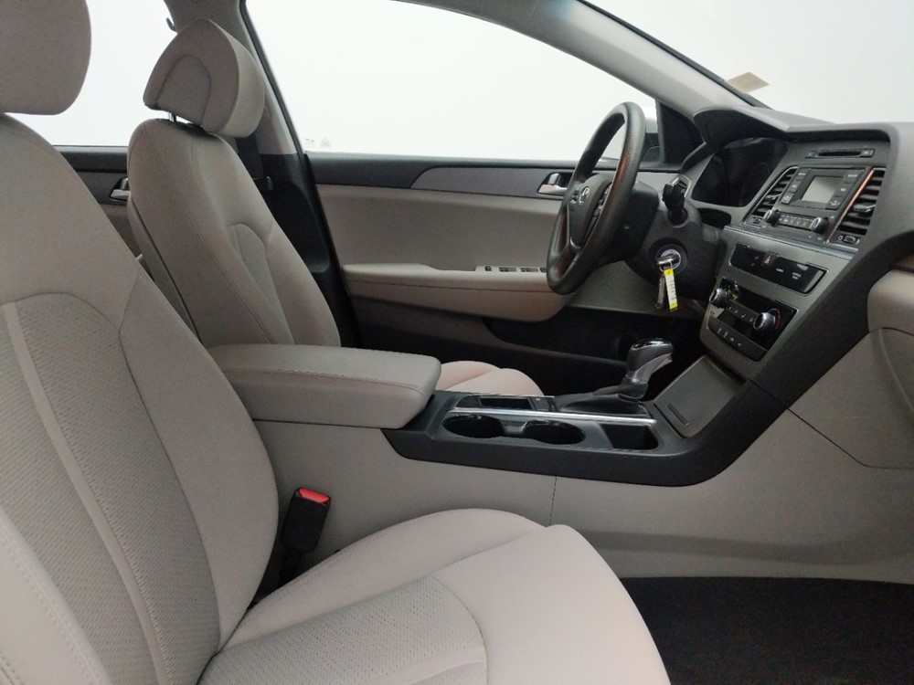 2017 Hyundai Sonata - Passenger Front Seat