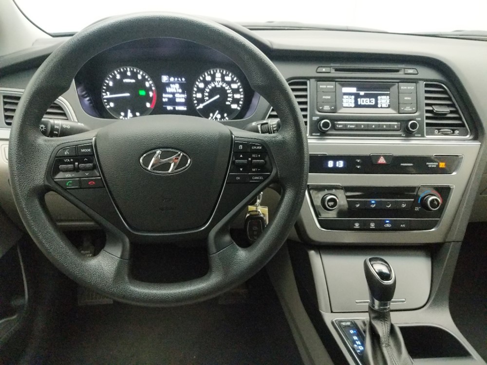 2017 Hyundai Sonata - Driver Dash