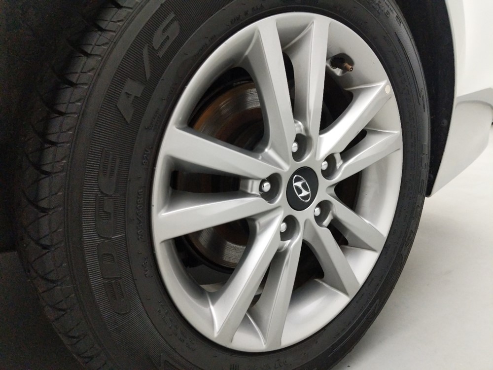 2017 Hyundai Sonata - Wheel