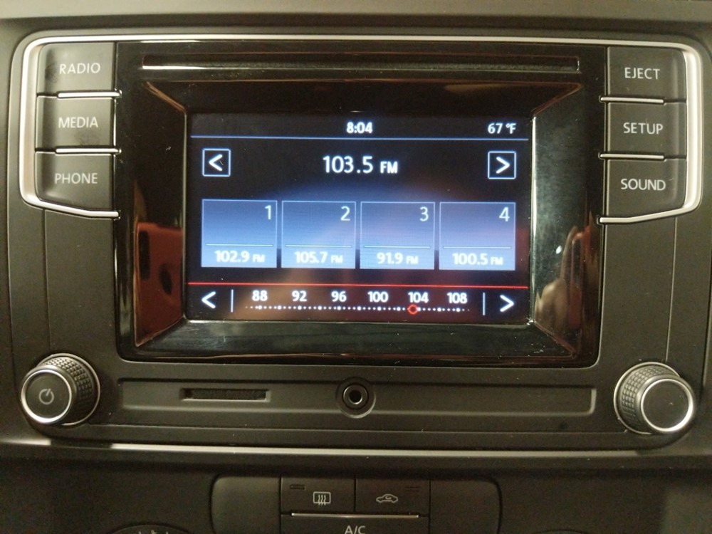 2017 Volkswagen Jetta - Stereo Package