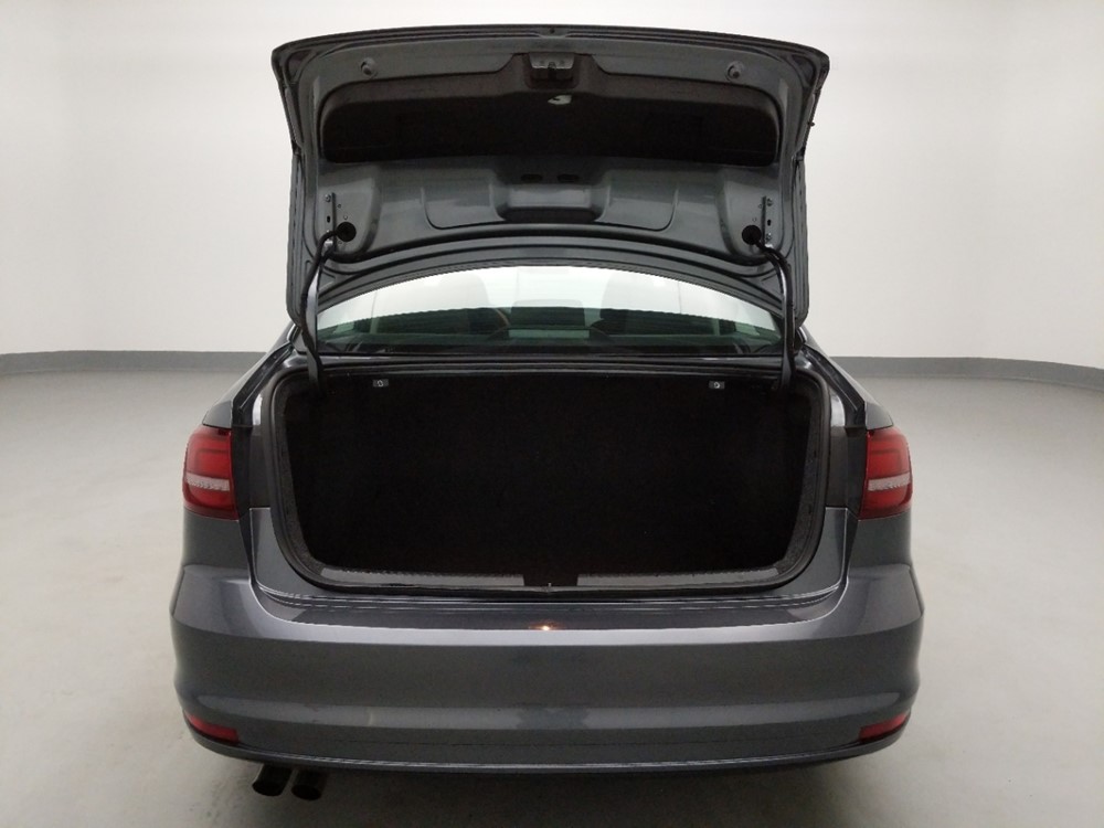 2017 Volkswagen Jetta - Trunk