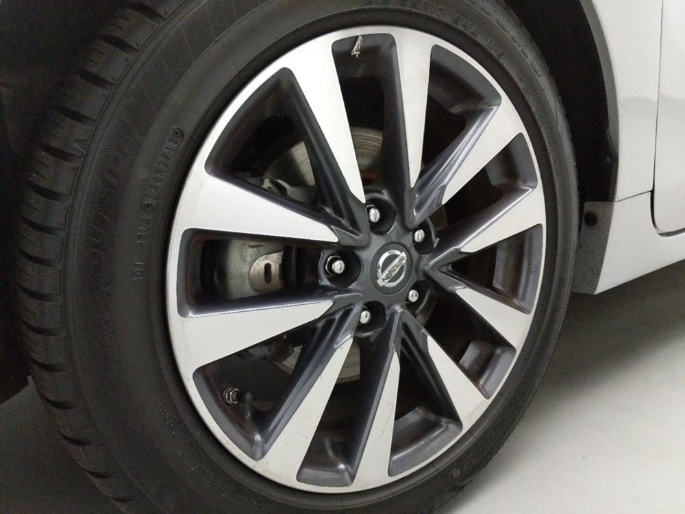 2017 Nissan Altima - Wheel