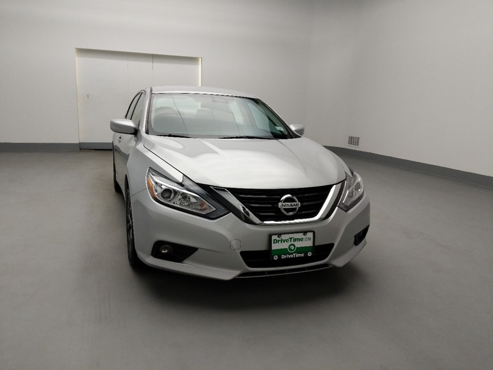 2017 Nissan Altima - Passenger Front Hood