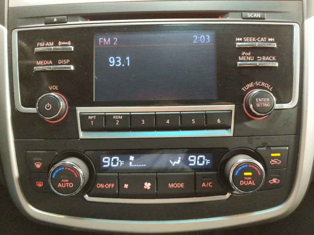 2017 Nissan Altima - Stereo Package