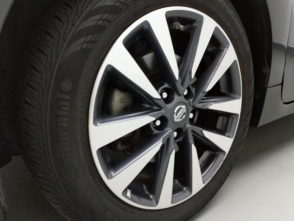 2017 Nissan Altima - Wheel