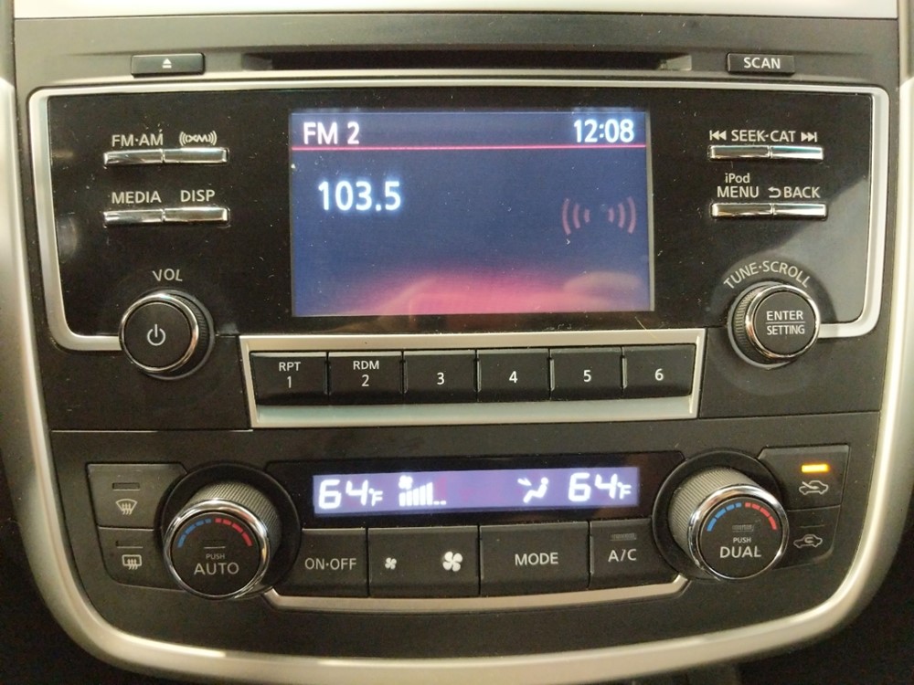 2017 Nissan Altima - Stereo Package