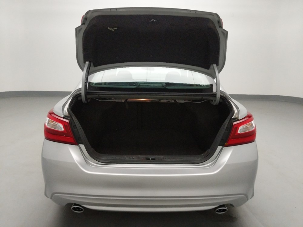 2017 Nissan Altima - Trunk