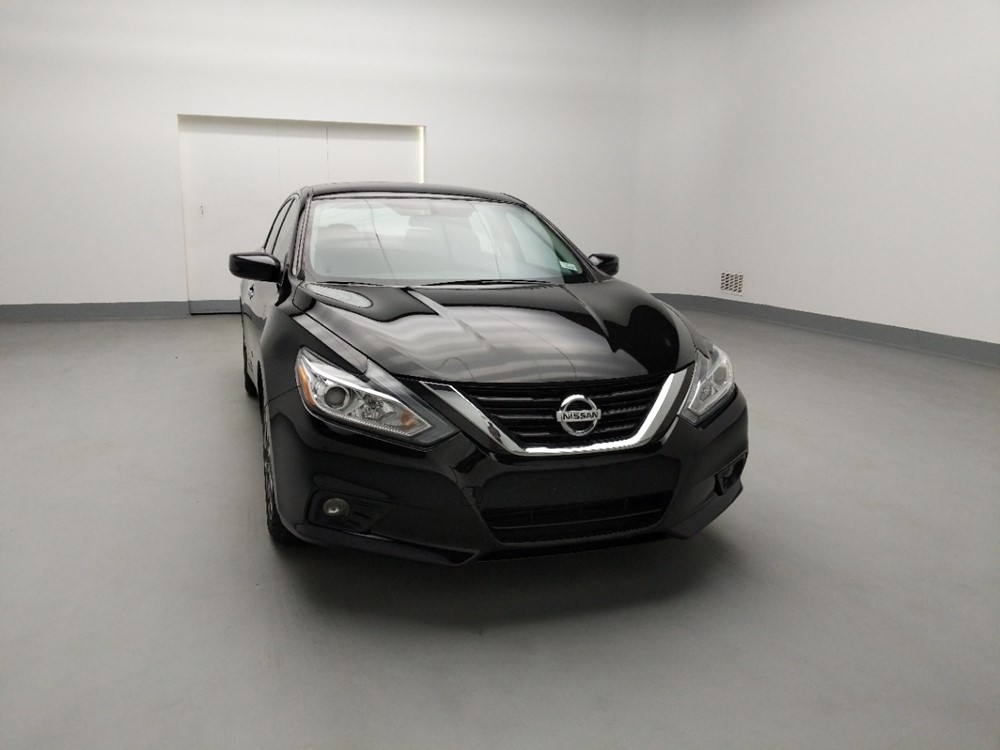 2017 Nissan Altima - Passenger Front Hood