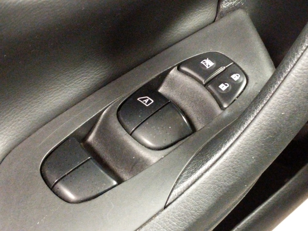 2017 Nissan Altima - Driver Power Windows/Lock Control