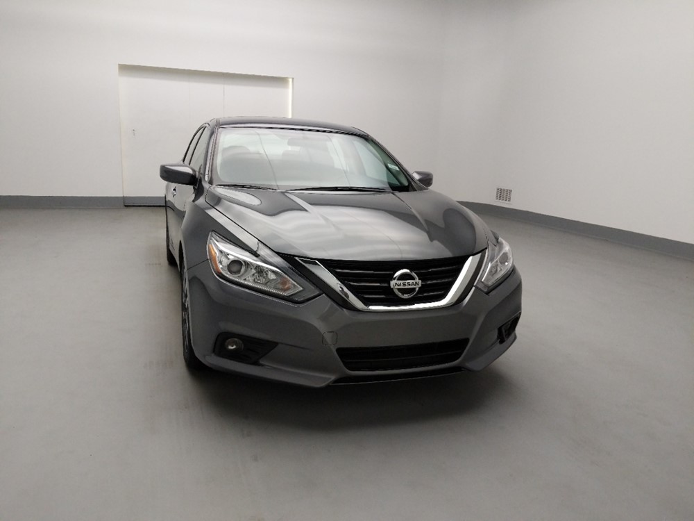 2017 Nissan Altima - Passenger Front Hood