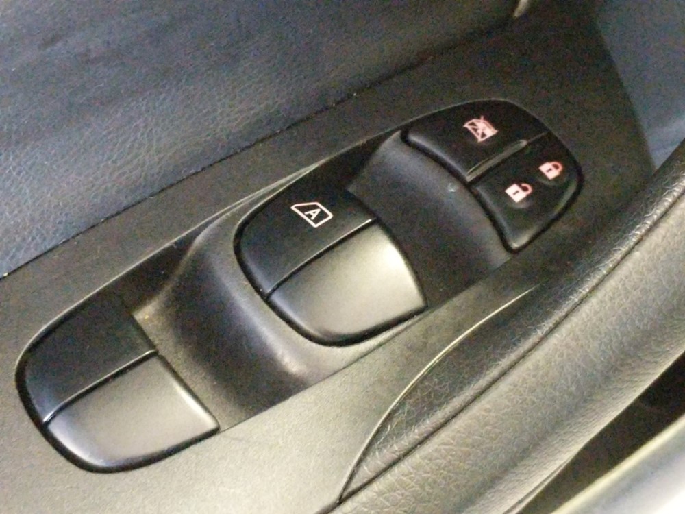 2017 Nissan Altima - Driver Power Windows/Lock Control