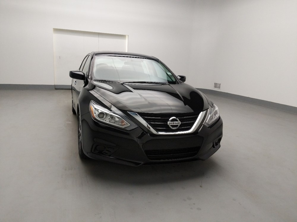 2017 Nissan Altima - Passenger Front Hood