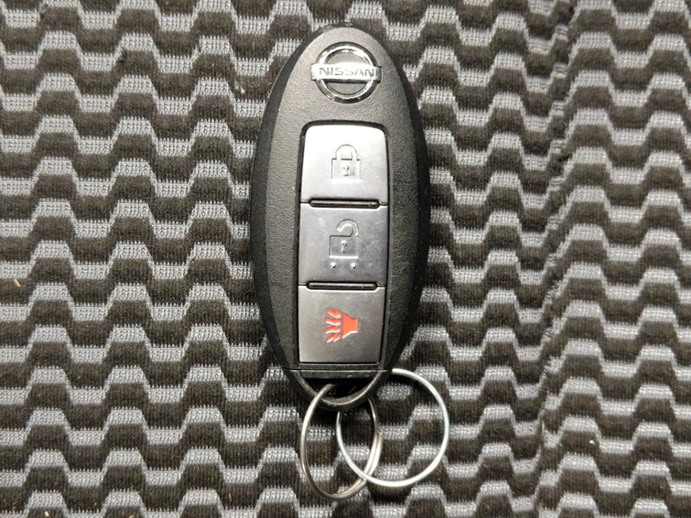 2016 Nissan JUKE - Keys
