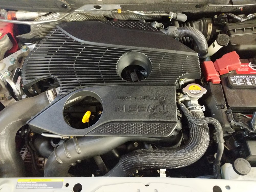 2016 Nissan JUKE - Engine