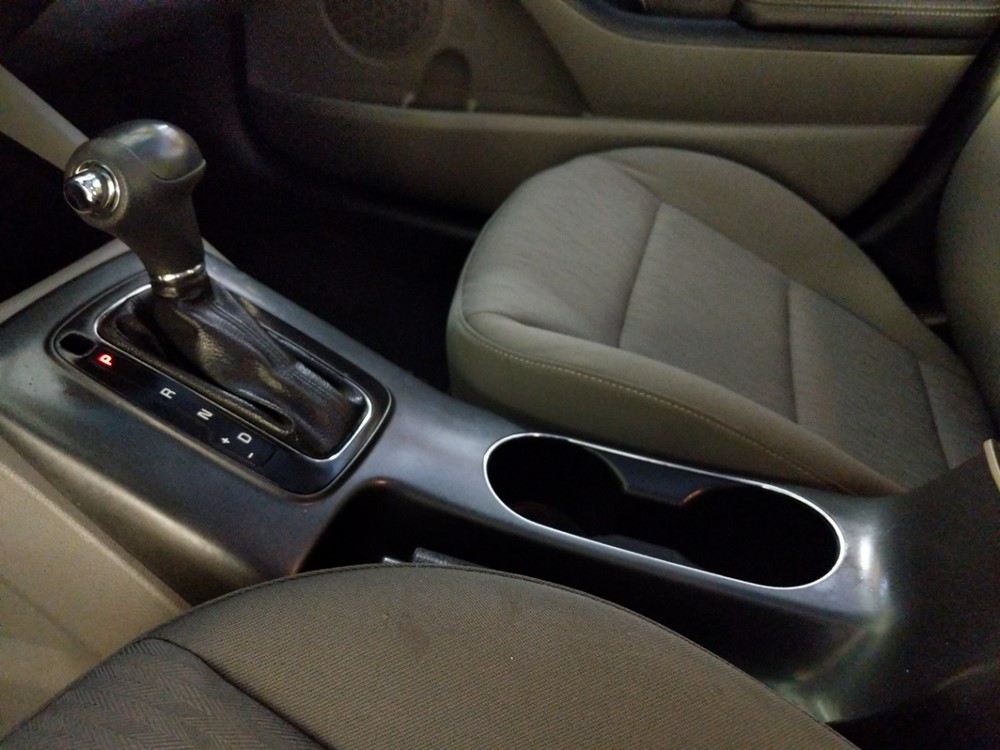 2016 Kia Forte - Center Console/Cup Holders