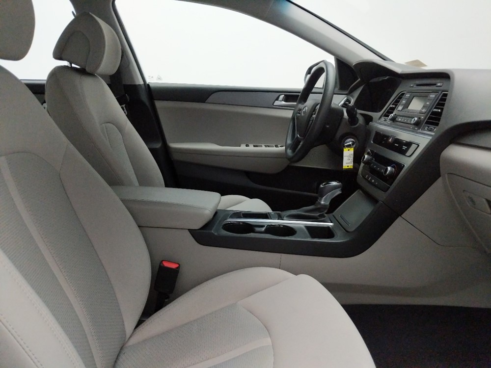 2017 Hyundai Sonata - Passenger Front Seat