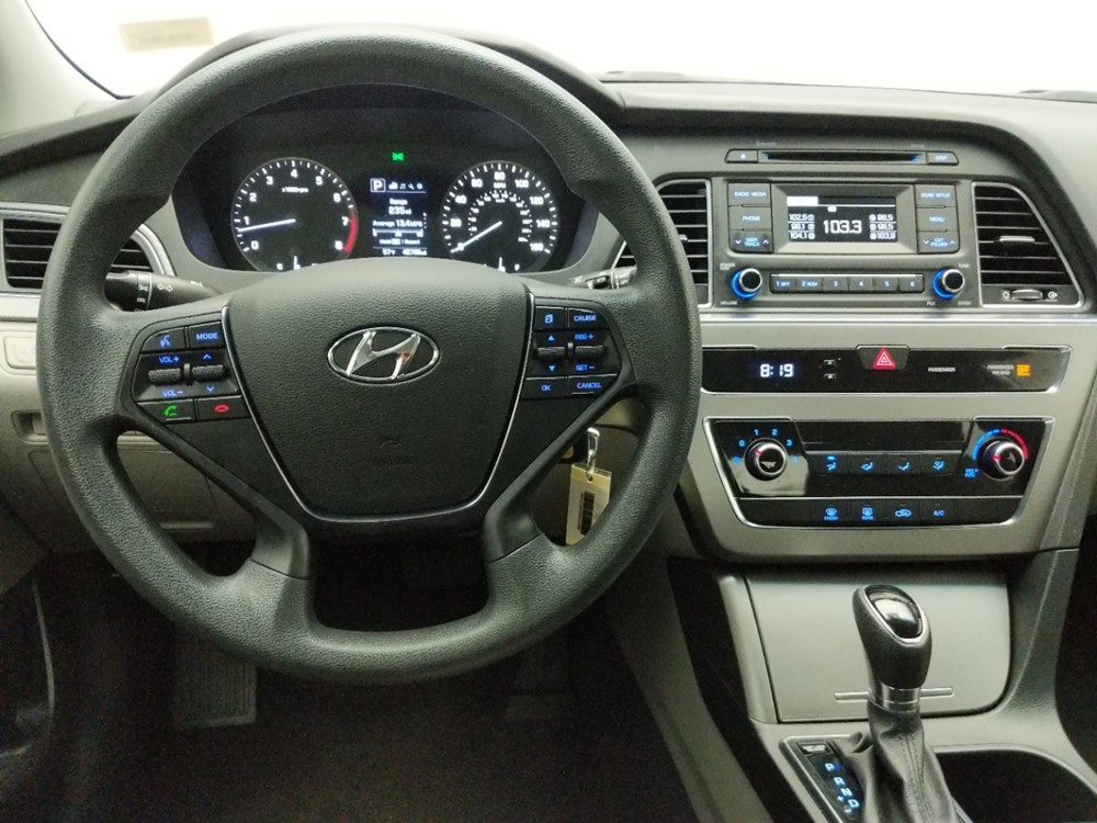 2017 Hyundai Sonata - Driver Dash