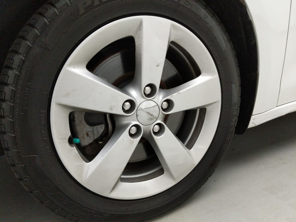 2016 Dodge Dart - Wheel