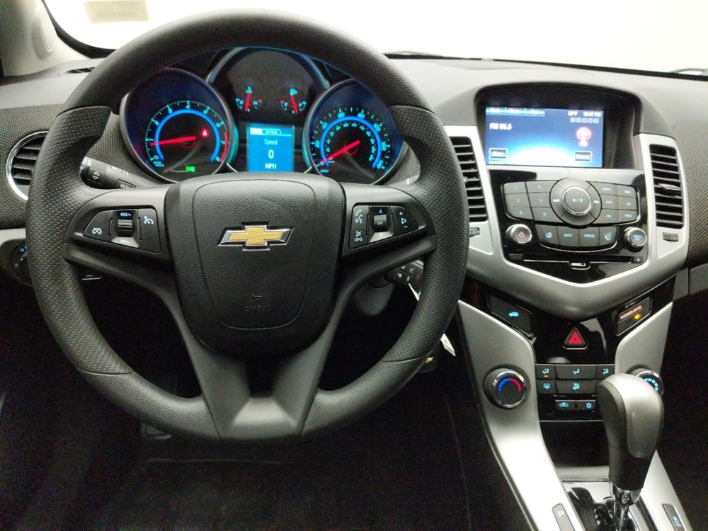 2016 Chevrolet Cruze - Driver Dash