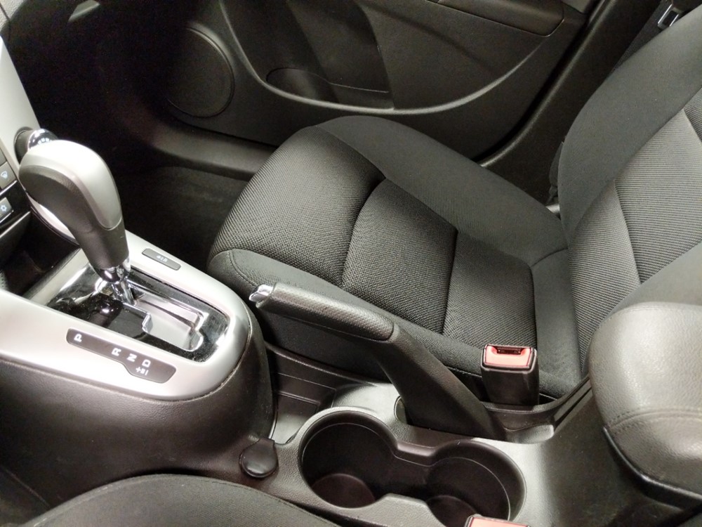 2016 Chevrolet Cruze - Center Console/Cup Holders