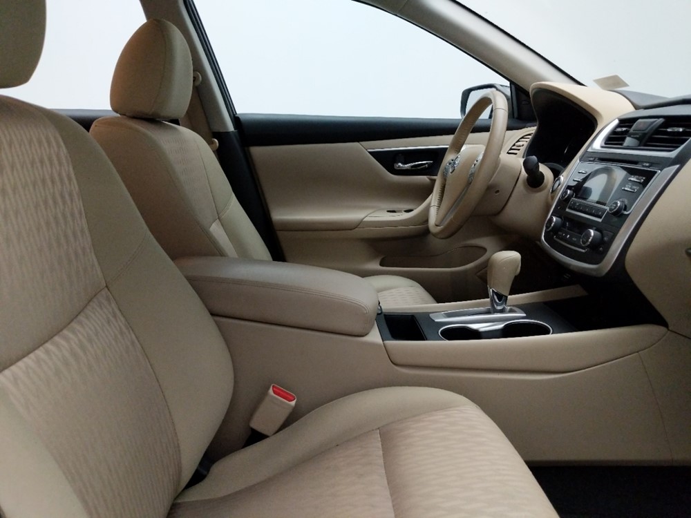 2017 Nissan Altima - Passenger Front Seat