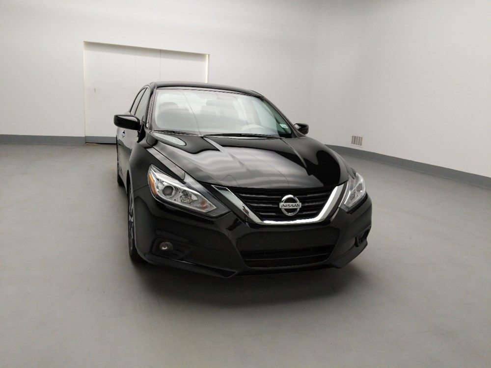 2017 Nissan Altima - Passenger Front Hood