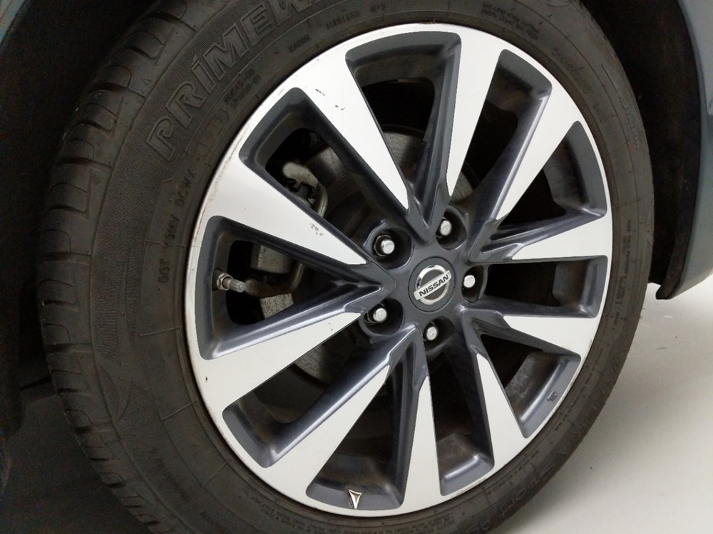 2017 Nissan Altima - Wheel