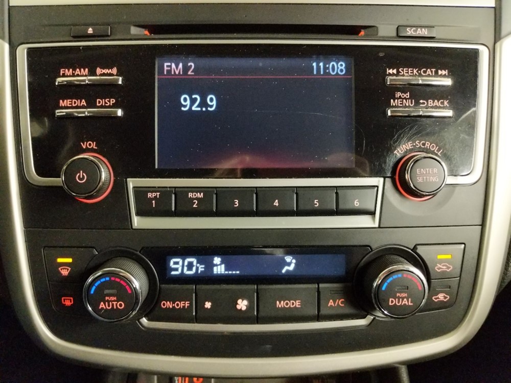 2017 Nissan Altima - Stereo Package