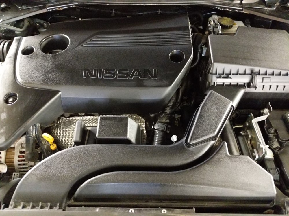 2017 Nissan Altima - Engine