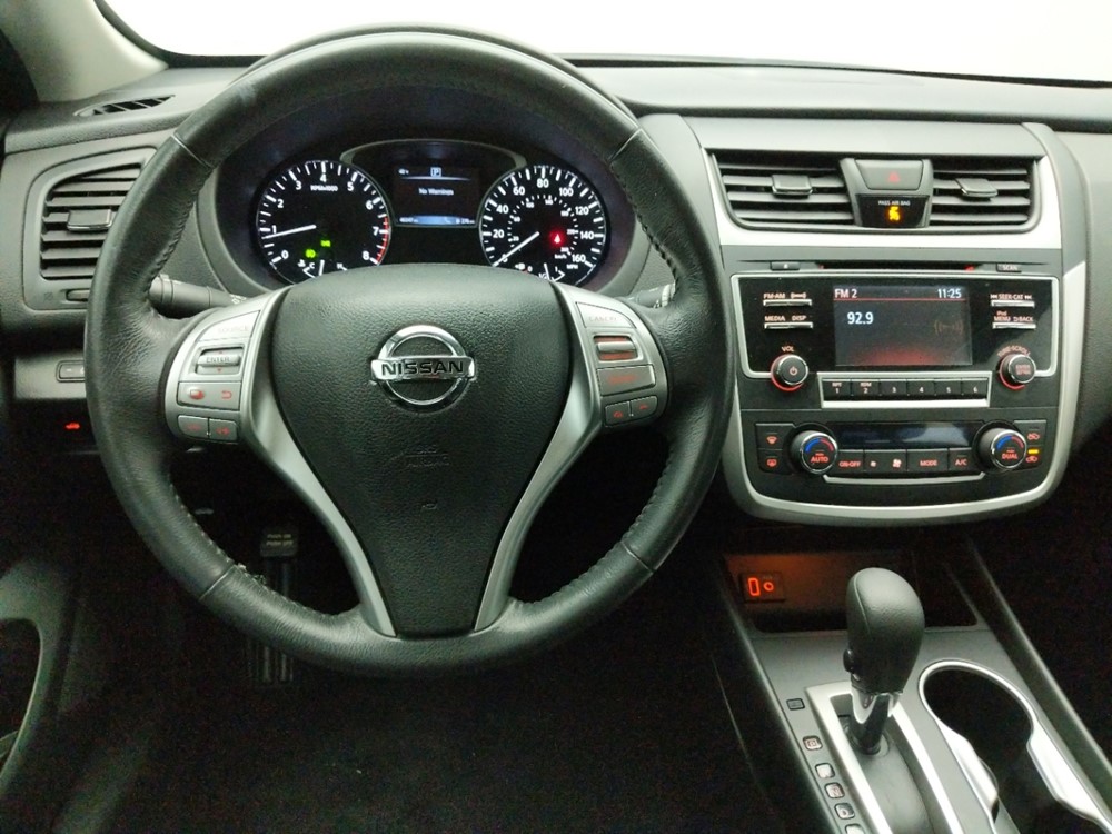 2017 Nissan Altima - Driver Dash