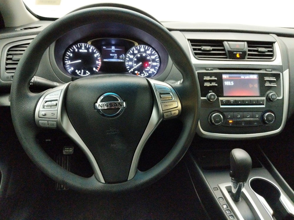2017 Nissan Altima - Driver Dash