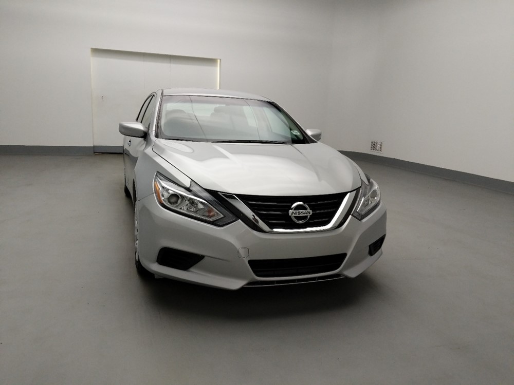 2017 Nissan Altima - Passenger Front Hood