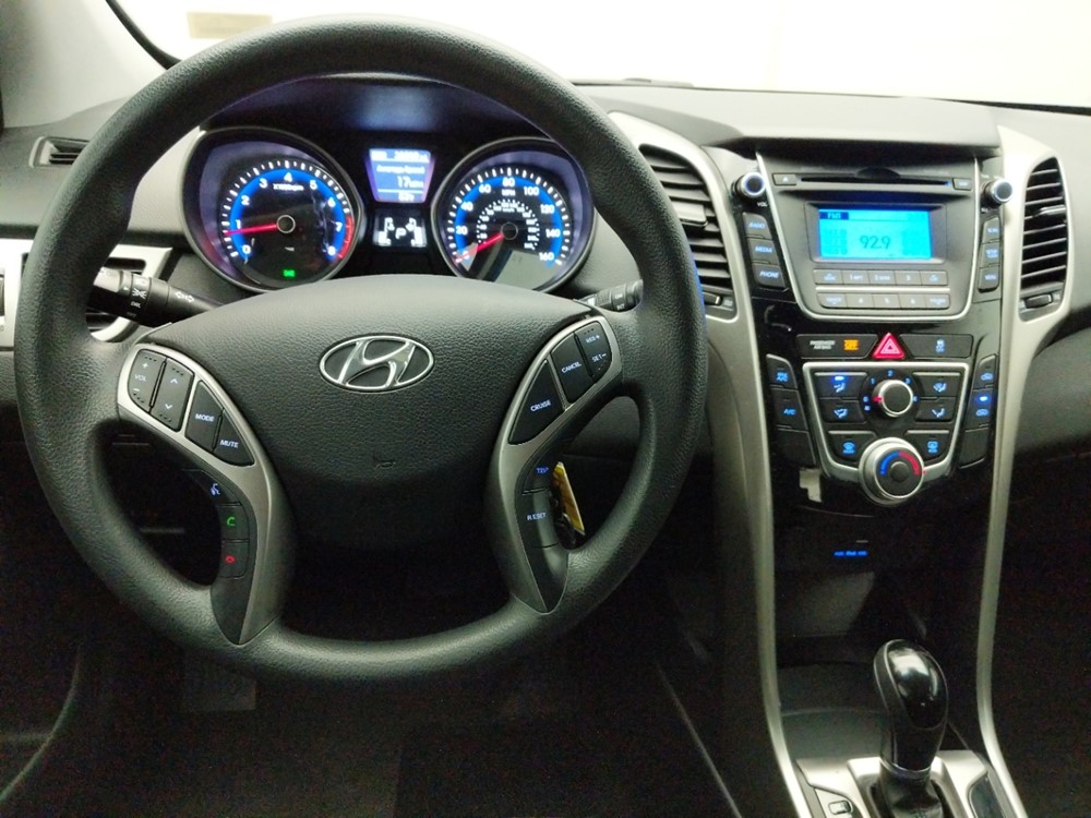 2017 Hyundai Elantra - Driver Dash