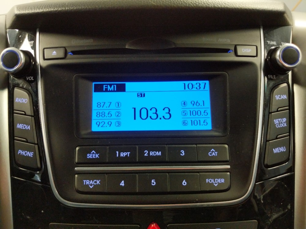 2017 Hyundai Elantra - Stereo Package