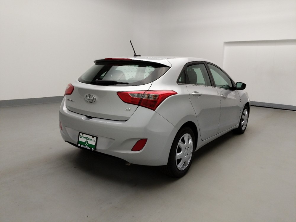 2017 Hyundai Elantra - Passenger Rear Bumper