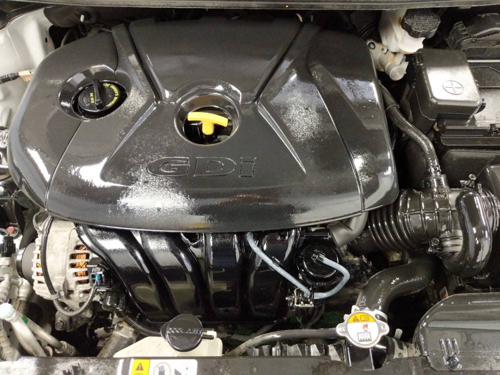 2017 Hyundai Elantra - Engine