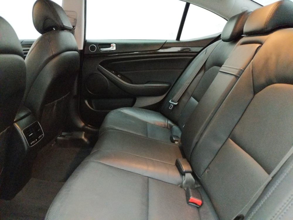 2015 Kia Cadenza - Driver Rear Seat