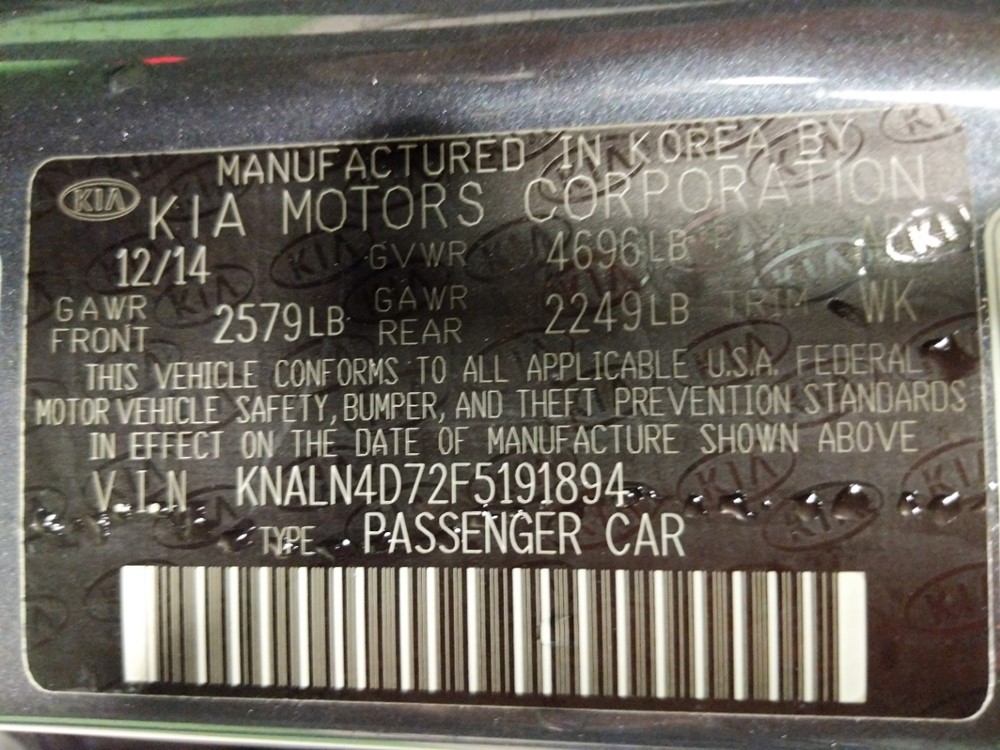 2015 Kia Cadenza - VIN Plate