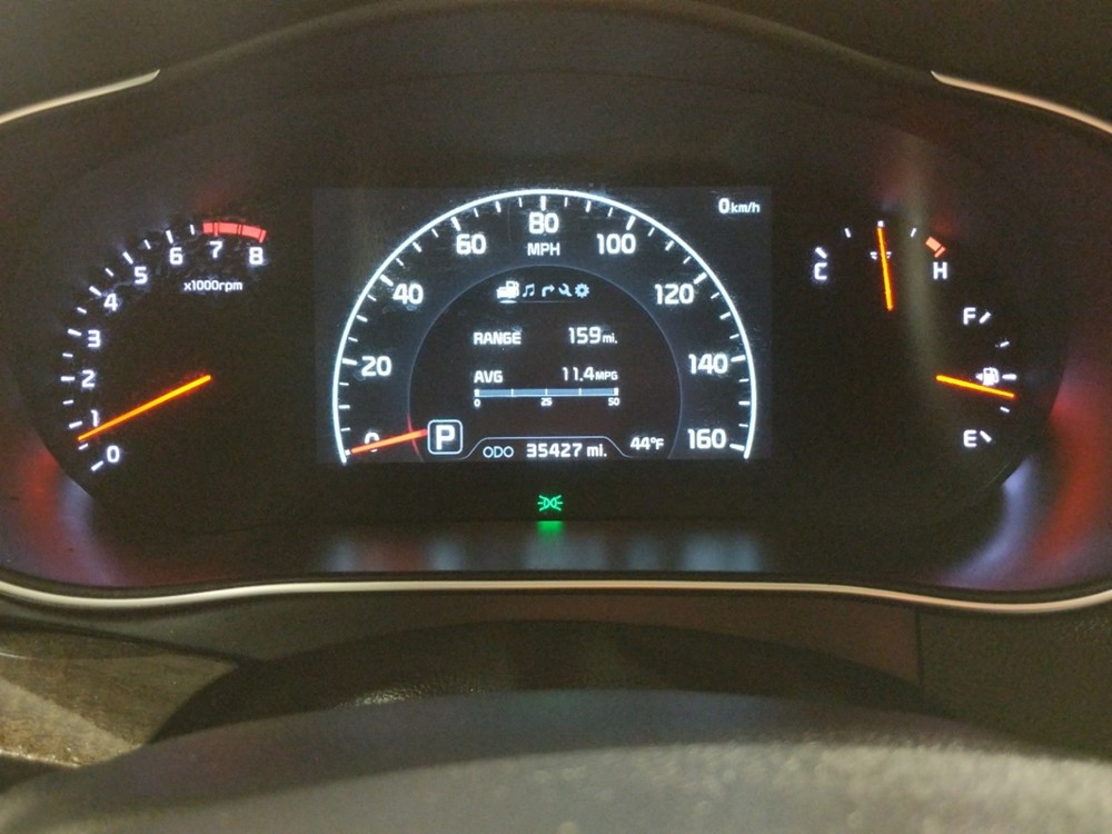 2015 Kia Cadenza - Odometer Close Up
