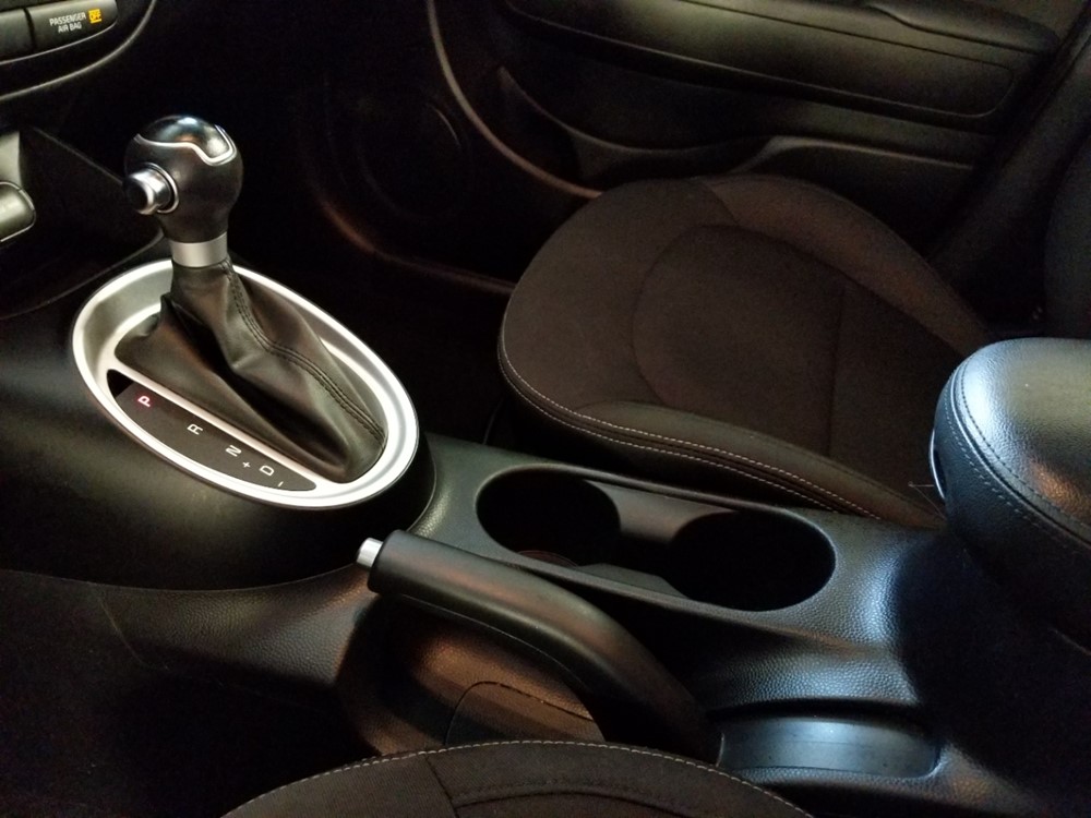 2016 Kia Soul - Center Console/Cup Holders
