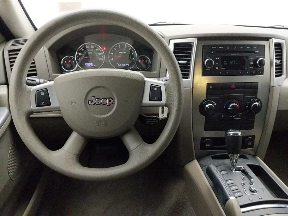 2009 Jeep Grand Cherokee - Driver Dash