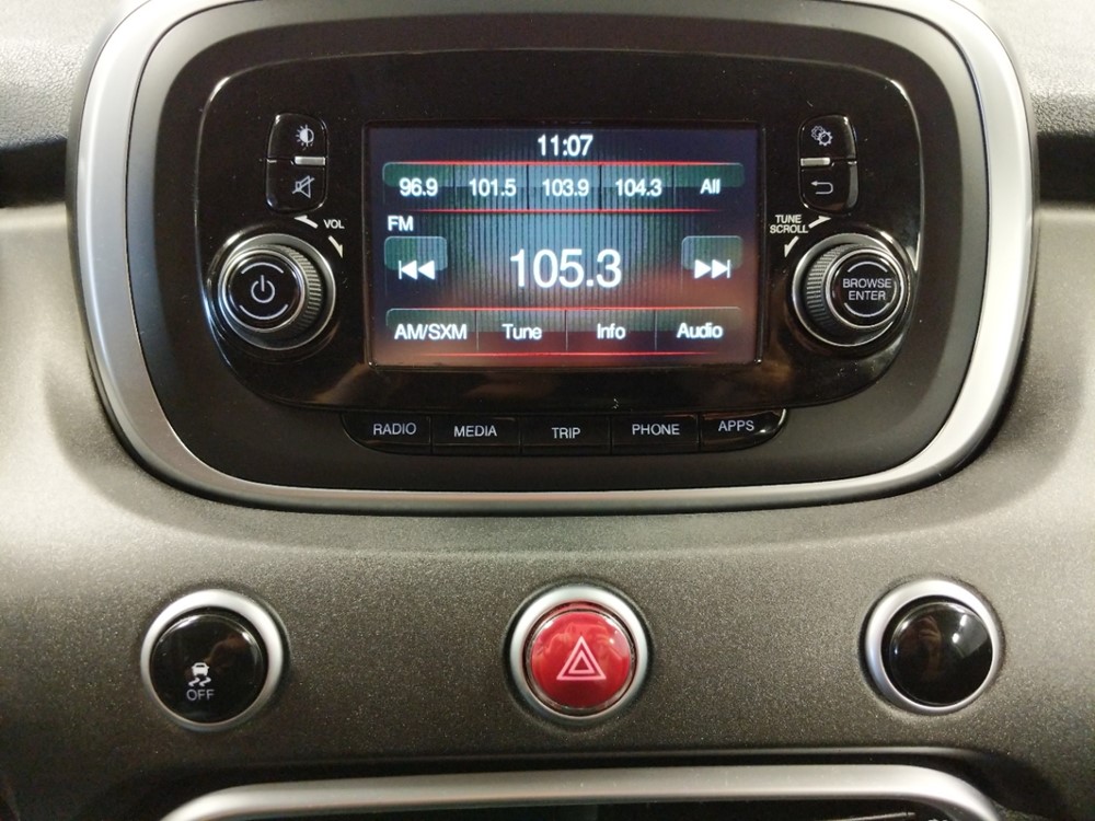 2017 FIAT 500X - Stereo Package